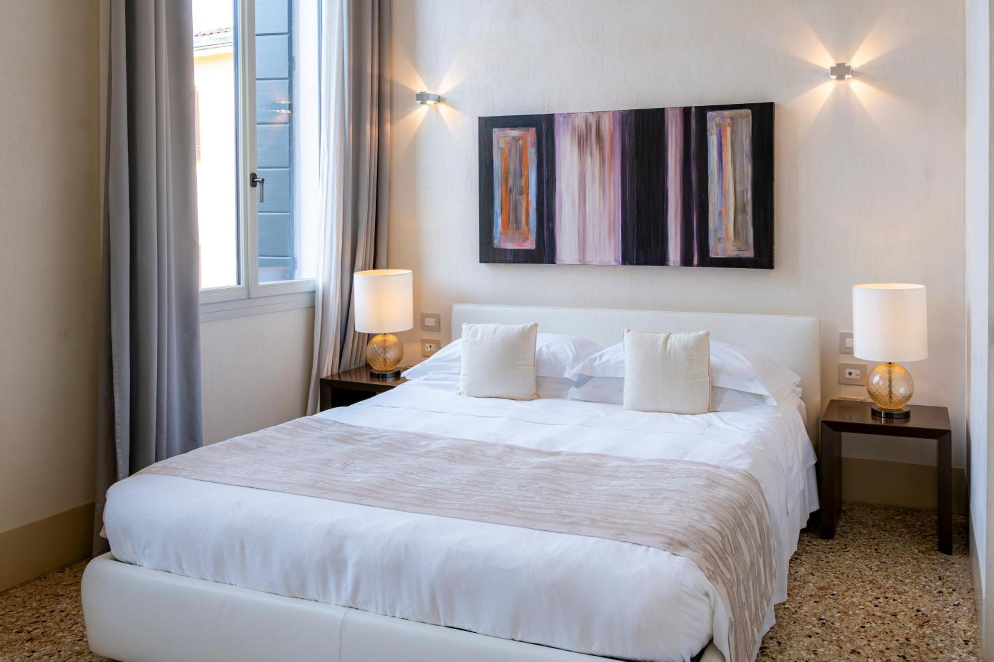 Palazzo Morosini Degli Spezieri - Lifestyle Apartments Венеция Экстерьер фото