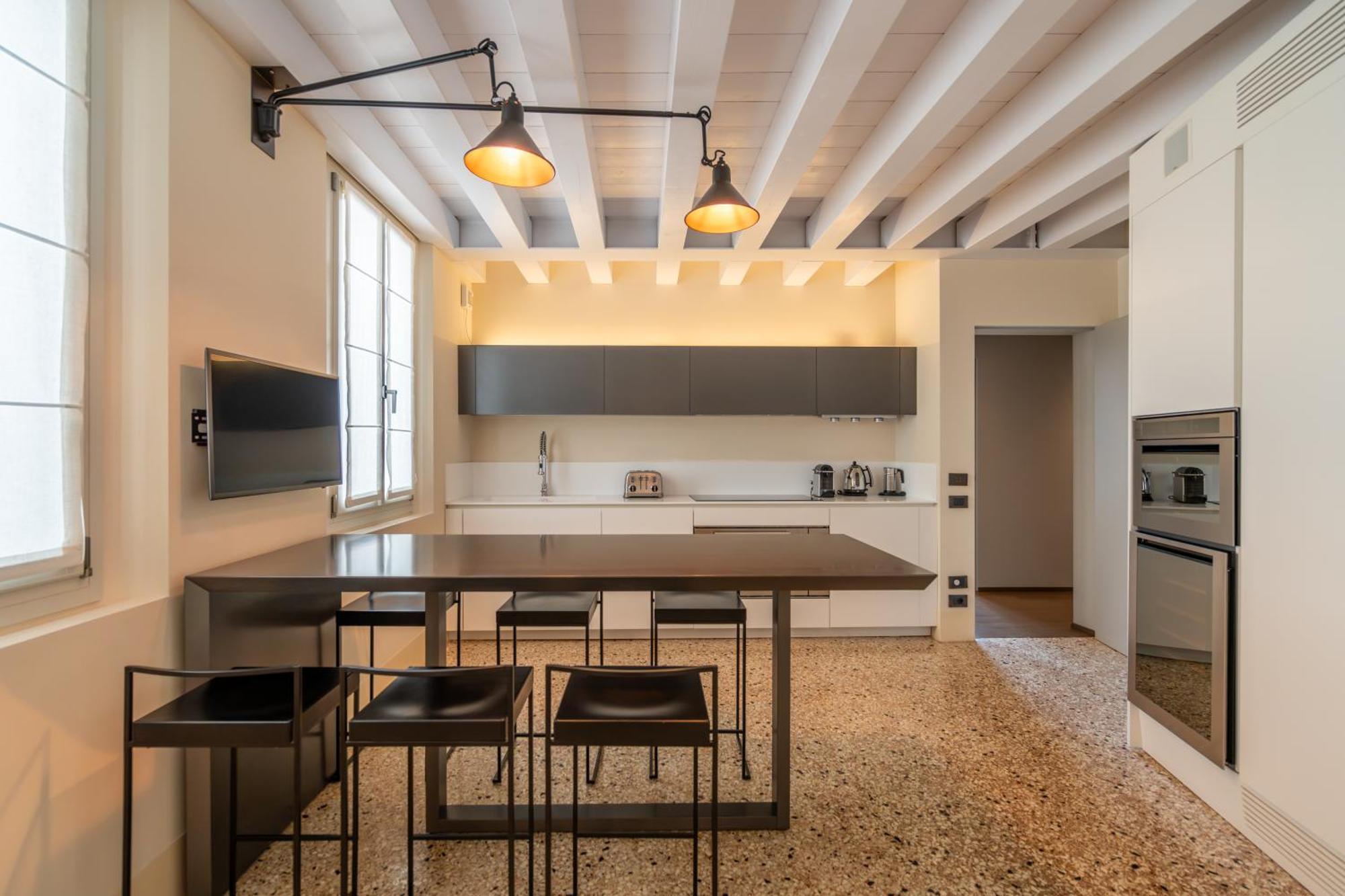 Palazzo Morosini Degli Spezieri - Lifestyle Apartments Венеция Экстерьер фото