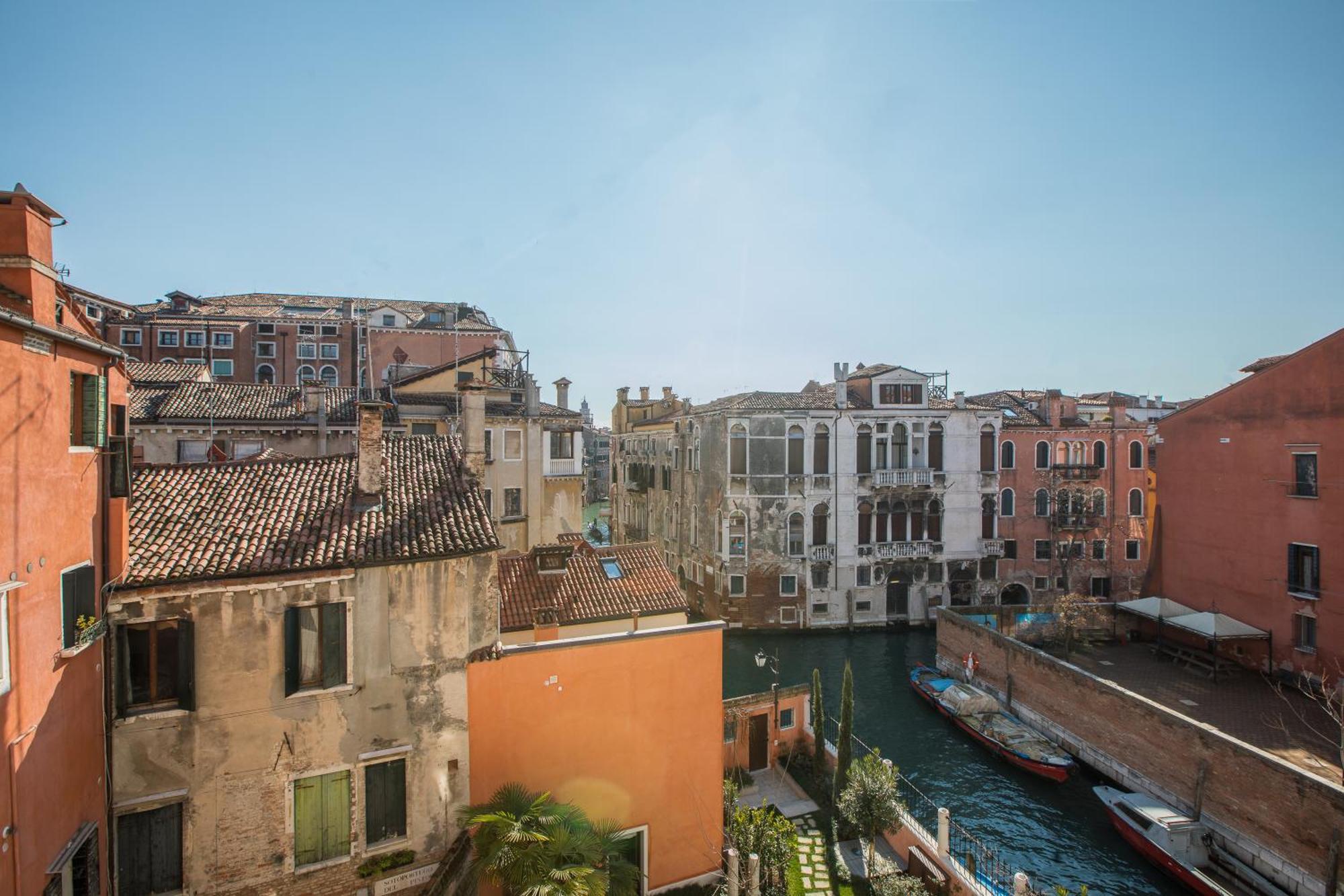 Palazzo Morosini Degli Spezieri - Lifestyle Apartments Венеция Экстерьер фото